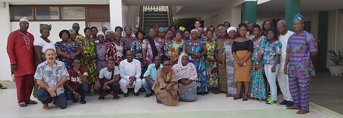  Artisanes, PME et chercheurs membres de la plateforme d'innovation niébé (Cotonou, juin 2018)